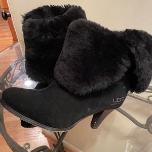 UGG Black Charlee Suede Shearling Heeled Boots Size 7/8
